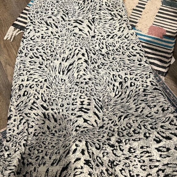 CARMEN Carmen Marc Volvo Black and  White Dress Size Large - Picture 9 of 12